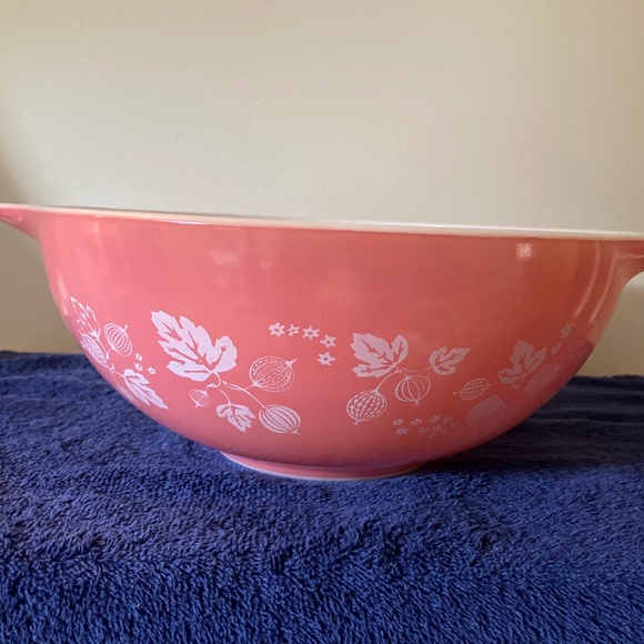 Pyrex Other - Gooseberry Pyrex VTG Pink #444 Mixing Bowl